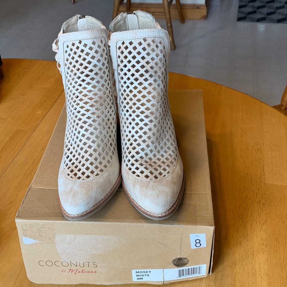 Coconuts by Matisse Mosley cream color with box